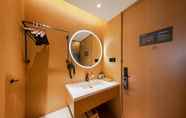 Toilet Kamar 4 Ji Hotel (Beijing Zhongguancun Suzhou Bridge)