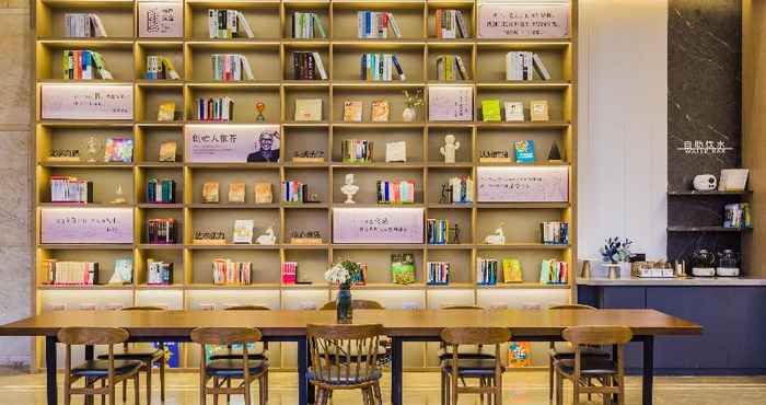 Common Space Hanting Premium(Nanchang Honggutan Wanda Plaza)