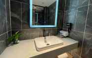 Toilet Kamar 2 Elan Hotel (Cyancheng)