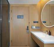 In-room Bathroom 6 Ji Hotel (Ningbo Xingning Road)