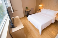 Bilik Tidur Elan Hotel (zhenjiang Railway Station Xi Jin Du Br