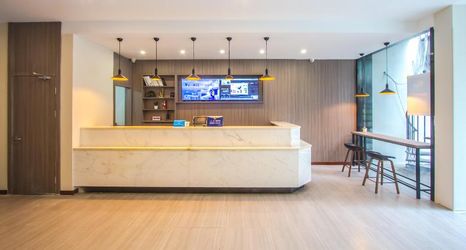 Lobby 2 Hanting Hotel (Hangzhou Xihu Avenue Chengzhan)