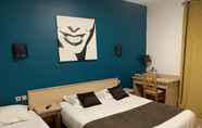 Bedroom 5 Logis Hotel Le Mas De Mon Pere