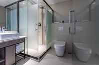 In-room Bathroom Teckon Myfeel Hotel Ningbo Tianyi Square East Gate