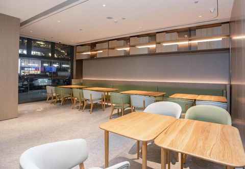 Restaurant Ji Hotel (Shenzhen Nanyou Metro Station)