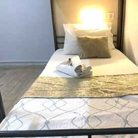 ケメル ホステル 1, ケメルホテル