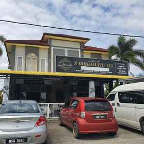 90404 Hotel Z Dirgahayu 3131 , 飯店马斯吉德特里波特