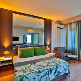 Crystal Land Of Paradise Beach Hotel1 , 飯店科纳克勒清真寺