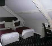 Bedroom 3 Logis Hotel la Ferme du Blanchot
