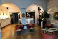 Lobby Logis Hotel le Castel Fleuri