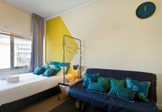 침실 3 Theorynomad Rooms Al Lofts Porto