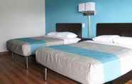 Bedroom 6 Rodeway Inn Asheboro