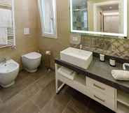 In-room Bathroom 3 Calanica Boutique Apartments