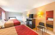 Bedroom 5 Econo Lodge Spotsylvania T. Fredericksburg