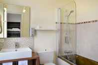 In-room Bathroom Logis Hotel le Saint Florent