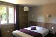 ห้องนอน Logis Hotel le Val Sarah