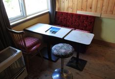 其他 3 First Track Inn