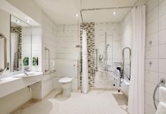 อื่นๆ 3 Premier Inn Helston