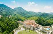 Nearby View and Attractions 7 Conti Toscana Castle Resort & SPA