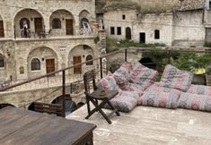 Others 6 Glamada Cave Suites