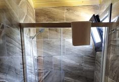 Others 2 Infinity Ruby Hotel