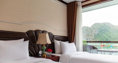 Others 2 Dora Cruise