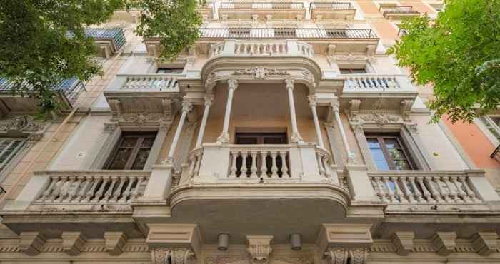 Others Aspasios Market Balconies