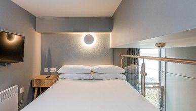 Others 4 Km Apartments