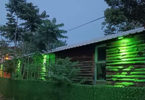 Lain-lain Lime Tree Houses