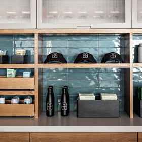 Kimpton Theta New York - Times Square 1, Khách sạn Jacob K. Javits Convention Center