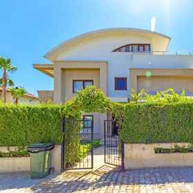 Paradise Town Villa Daisy1 , 飯店Cornelia Deluxe beach