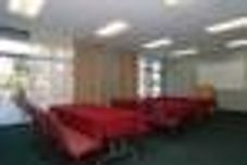 Functional Hall Quality Inn Airport / Sea World area