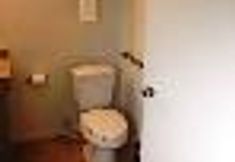 客室内バスルーム 4 Knights Inn SeaTac Airport