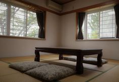 Others 7 White Silver Hakuba