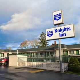 Hotel Building1Knights Inn Salem, OR,俄勒冈州博览会馆飯店