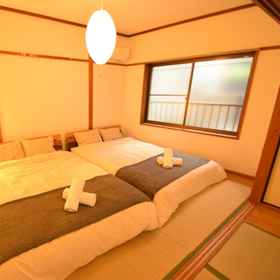 Hotel Room 1 Color Ebie, Shijonawate Apartments