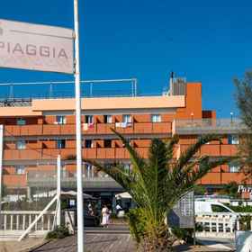 Hotel Building 1 Park Hotel, Rimini Hotels