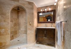 Lain-lain 3 New Park Venue & Suites