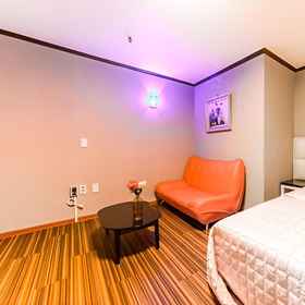 Busan Hadan Green Hill 1, Hotel Renesite