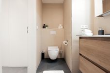 기타 Bright Chic 1BR Apt w Balc & Prkg