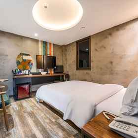 Konkuk University Salmon 1, Hotel Gyomun Bangjeonghwan Library