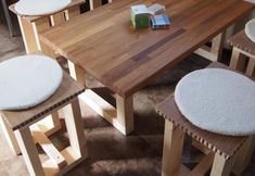 Others 7 328 Hostel & Lounge