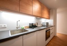 Others 3 Chic 1BR Aptt Close-to Kirchberg Cntr