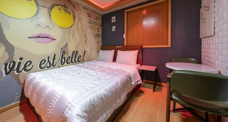 อื่นๆ 2 Suyu Ritz