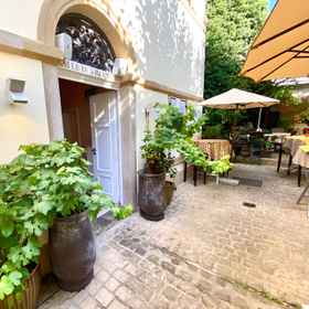 Beautiful 1BR Apt w View Historic Town1 , 飯店Haus 89 (Liewens-Partner-Famillje Berodung A.s.b.l.)