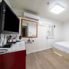 Seongbuk Rich 1, Hotel Compose Coffee Duksung Women's University Branch