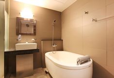 Others 4 Nowon Sepia