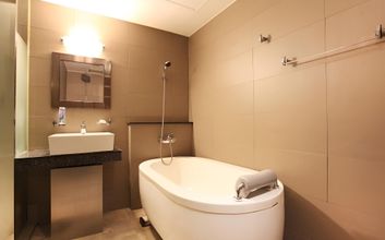 Others 4 Nowon Sepia