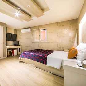 Suyu Insoo 1, Hotel Compose Coffee Duksung Women's University Branch