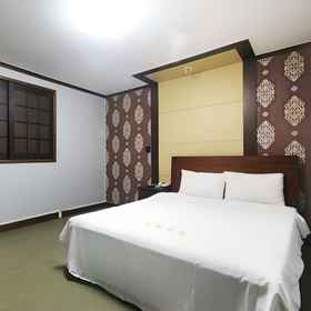 Mokpo Miru 1, Hotel Baengnyeon Park